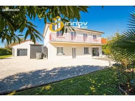 maison 7 pièces 195 m²