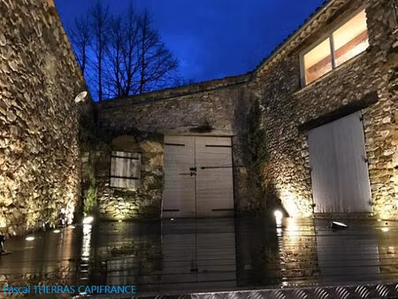 vente maison 4 pièces 132 m² savoillan (84390)