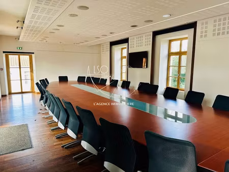 vente locaux professionnels 15 pièces 530 m² à rocheserviere (85620)  691 000 €