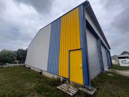 vente locaux professionnels à saint-ciers-du-taillon (17240)  nan €