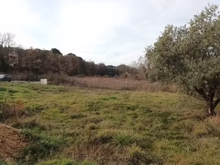 vente terrain 759 m² à la tour-d'aigues (84240)  220 000 €