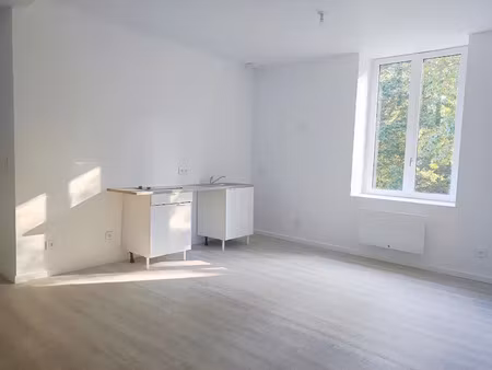 location appartement 3 pièces 61.71 m² à kerlaz (29100)  685 €