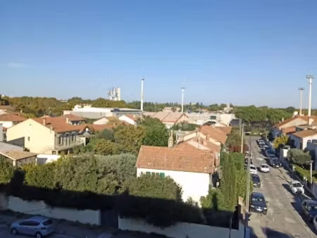 location appartement 3 pièces 55 m² à arles (13200)  720 €