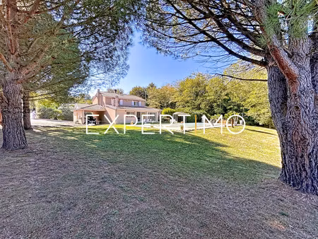 ayguesvives  maison 5 pièces 154m2 env. avec piscine  véranda  sous-sol de 180 m2 et dépen