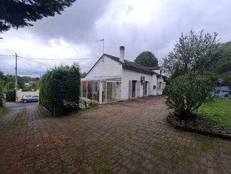 fontenay-sur-loing  maison 188m² dont 117m² hab 4 ch sur terrain 790m²