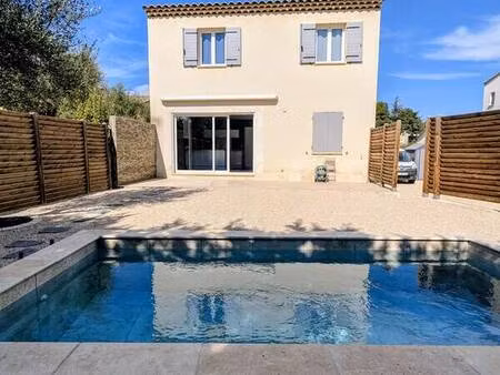 villa 3 chambres jardin piscine garage