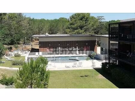 studio meublé dans résidence hôtelière