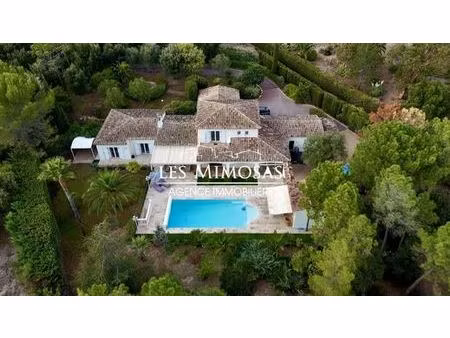 maison de prestige de 268 m2 en vente roquebrune-sur-argens  provence-alpes-côte d'azur