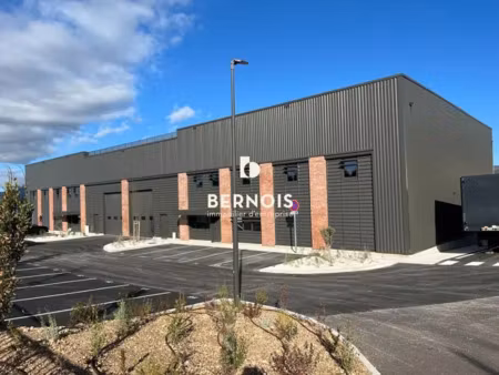 entrepôt - local d'activité neuf - à vendre -signes le castellet - var proche toulon