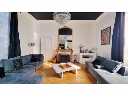 achat maison 7 pièces 239m²