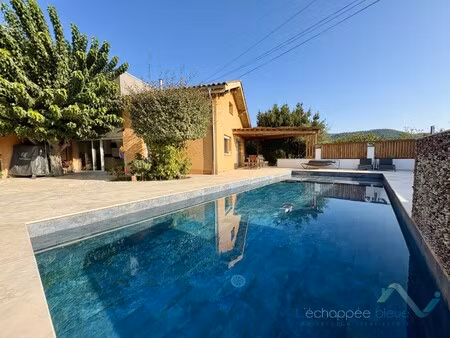 villa de luxe à vendre à puget-ville