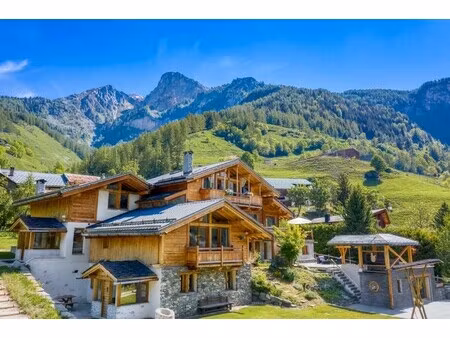 chalet de luxe à vendre à peisey-nancroix