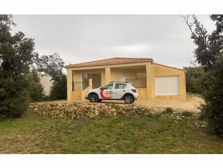 location maison  m² t-3 à orgnac-l'aven  900 €