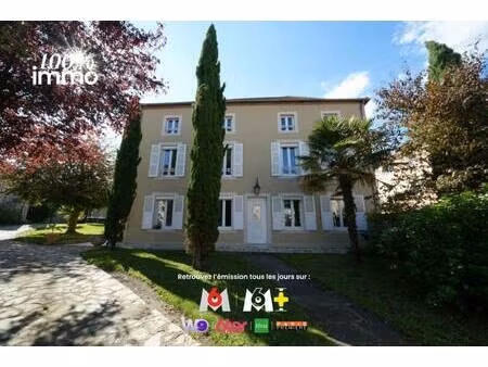 mlle. eve de oliveira