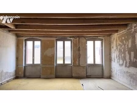 immeuble 200 m² nantua