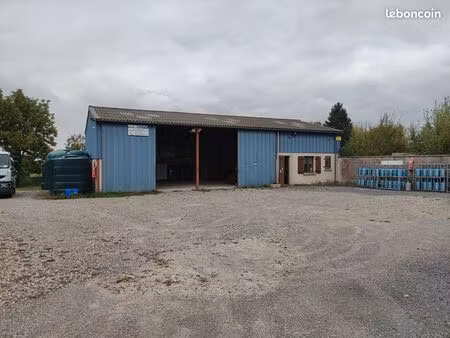 local commercial  taxi 166 m² seboncourt