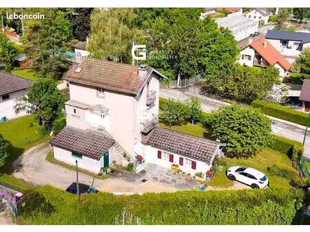 propriété 6 pièces 130 m²