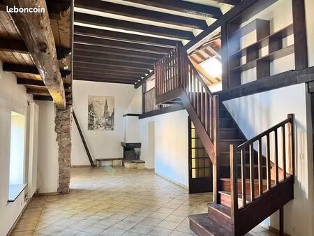 immeuble 8 pièces 200 m²