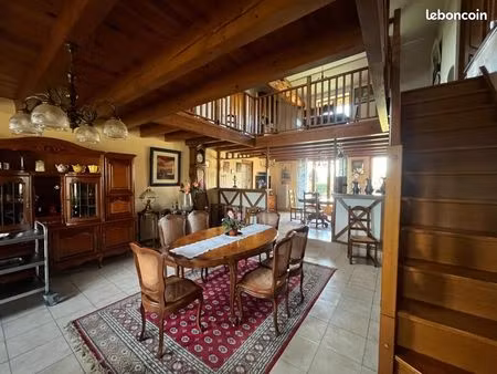 ferme 12 pièces 207 m²