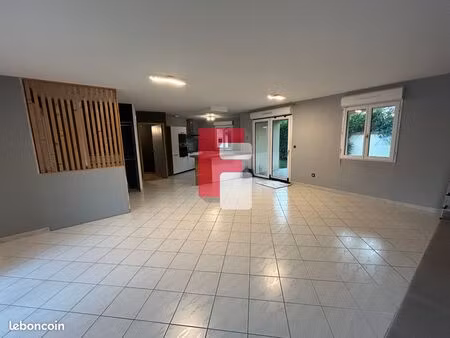maison 5 pièces 126 m²