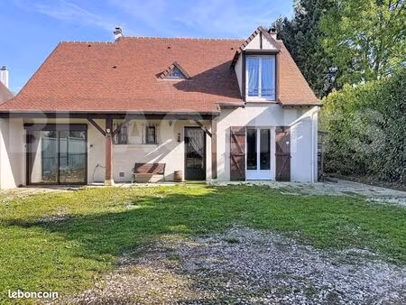 maison 6 pièces 163 m²