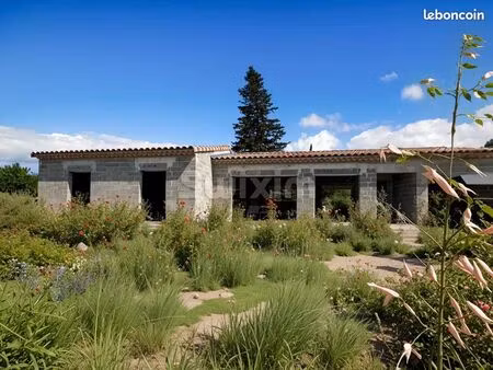 villa 5 pièces 127 m²