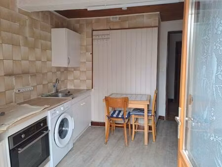 location appartement 2 pièces 38 m² à le thor (84250)