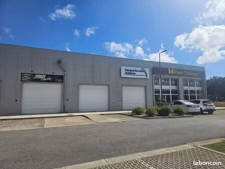 local commercial 129 m² macouria