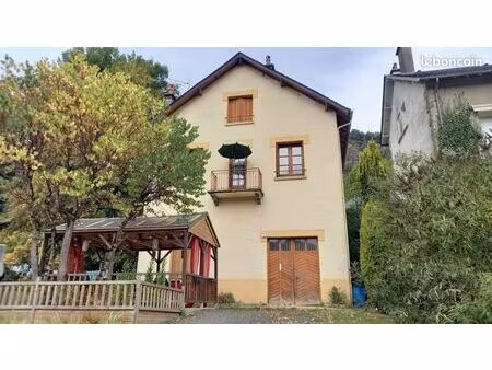 maison 109 m² vic-sur-cère