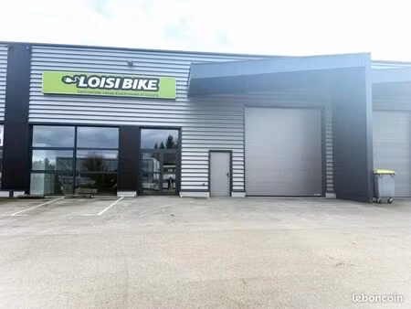 local commercial 520 m²