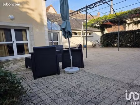 local 250 m² saint-flovier