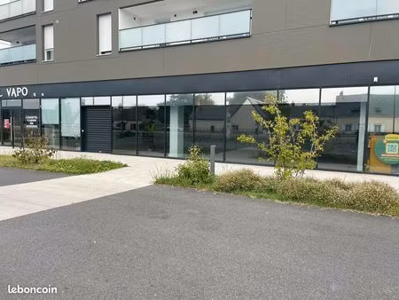 local commercial 254 m² veigné