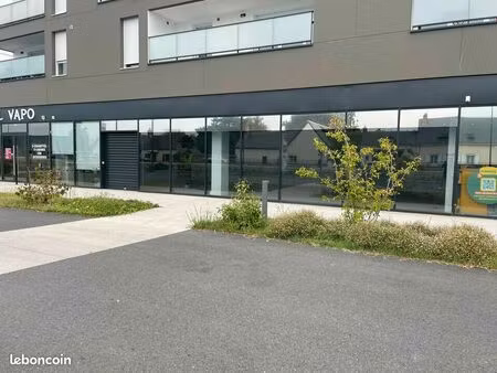 local commercial 254 m²