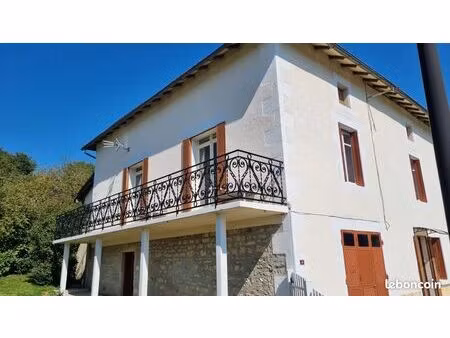 maison de ville 7 pièces 149 m²