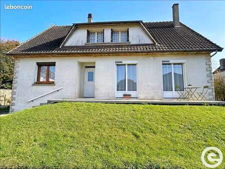 propriété 6 pièces 142 m²