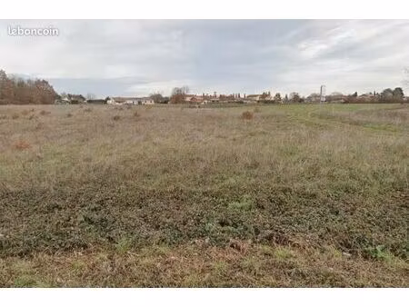 terrain 690 m² berat