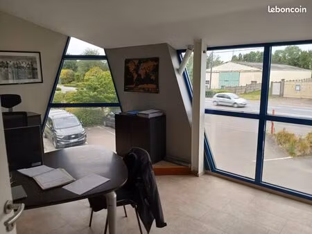 bureaux 600 m² craon