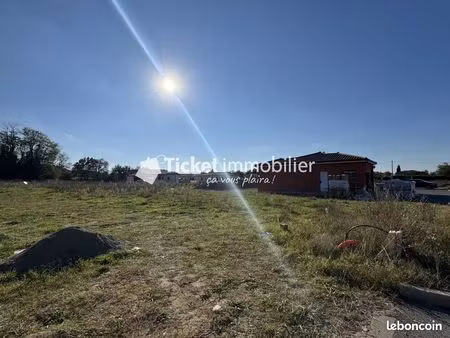 terrain 559 m² noé