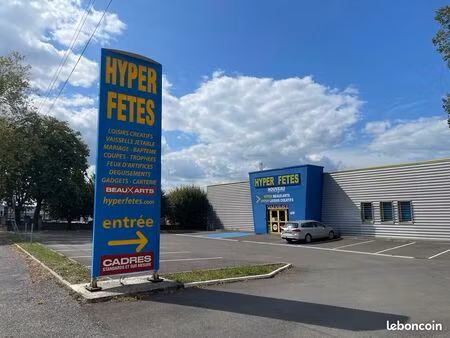 local commercial 750 m² villefranche-de-rouergue