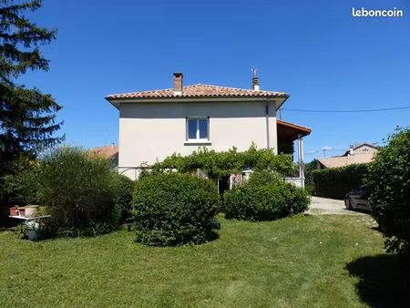 agréable maison avec 2 appartements f4 indépendants