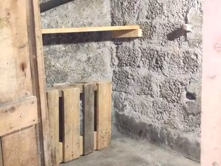 location cave éclairée 5m2 sur grenoble