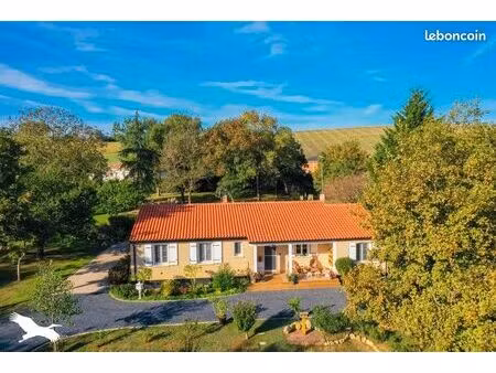 maison 7 pièces 148 m²