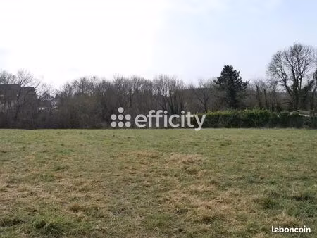 terrain 2 700 m² sainte genevieve