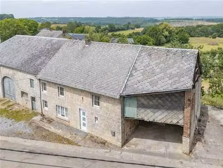 belle vue et calme - ancien corps de ferme