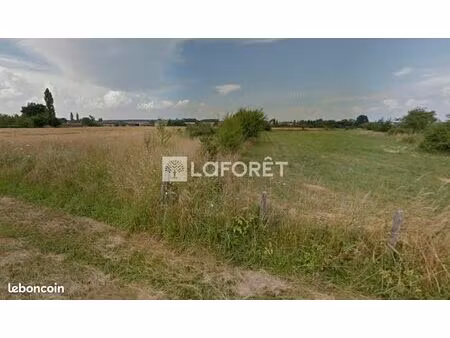 terrain 10196 m² outines