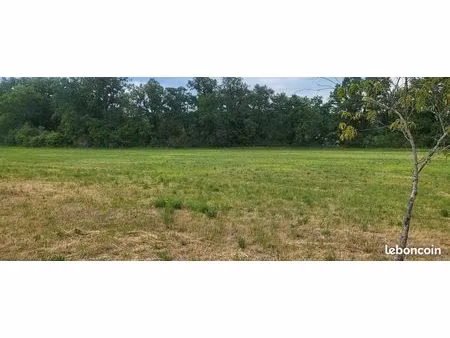 terrain 1900 m² lisle