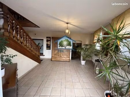 immeuble 355 m² sarreinsming