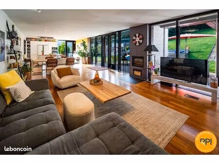 maison 4 pièces 147 m²