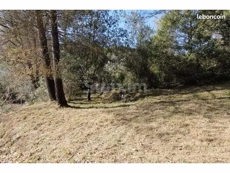 terrain 1742 m² callas