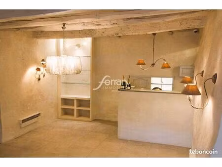 boutique 100 m² flayosc